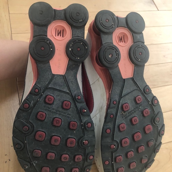 Nike Shox - Picture 5 of 7